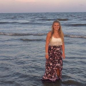 Meet your Posher, Hailey